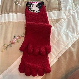 Dolce Red Fuzzy Gloves